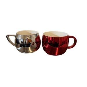 Starbucks' limited collection reflective mugs red silver 2013 holiday season